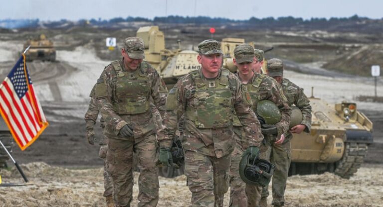 ترامب بعد استهداف صنعاء: أعطيت الأوامر لوقف هجمات البحر الأحمر
