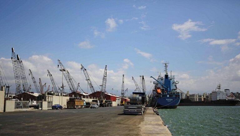 ماسحات ضوئية في مرفأي بيروت وطرابلس