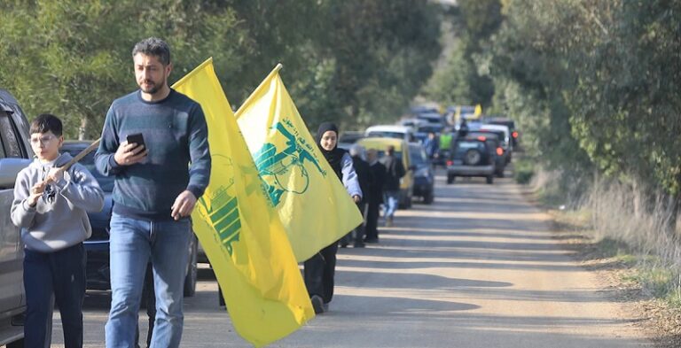 “ثنائي الوصاية” يريد تفجير لبنان