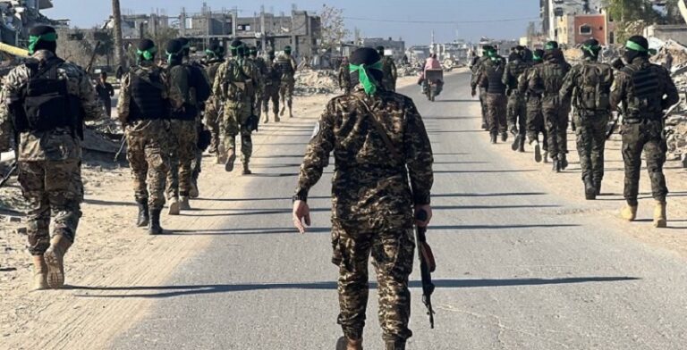 قتلى وجرحى للعدو باستهداف آلياته في غزة