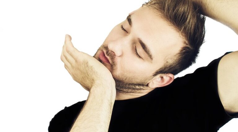 “الموت الفجائي” يحصد أرواح شباب لبنان… من الجلطات الى معلومات خاطئة حول طقطقة الرقبة