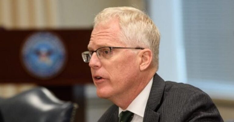 وزير الدفاع الأميركي: ما تطلبه واشنطن ليس خيانة لـ”الناتو”