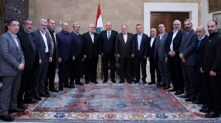 أيهما كان الأفضل لـ”الحزب”: دخول الحكومة أم البقاء خارجها؟