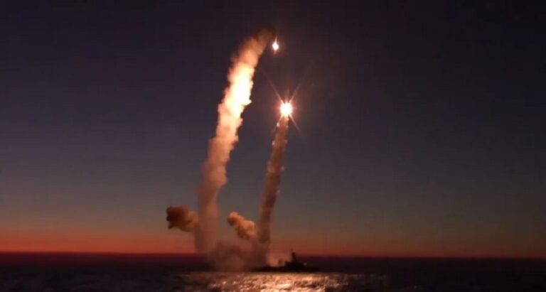 قتيل وجرحى بقصف صاروخي على كييف