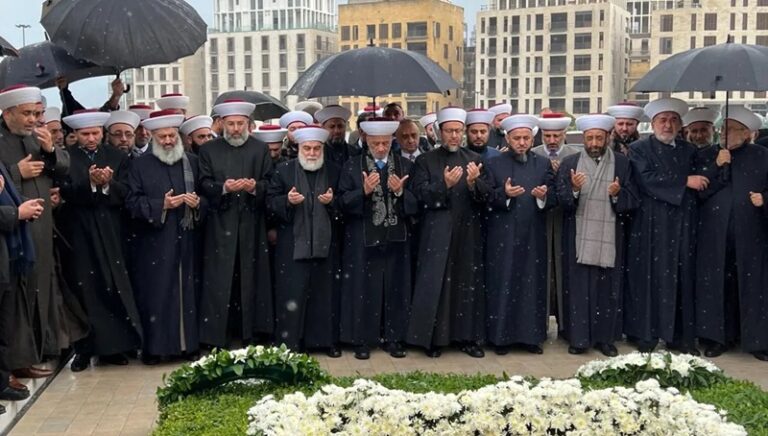 دريان زار ضريح الحريري: نتوسّم خيراً بدور الرئيس سعد الحريري (صور)