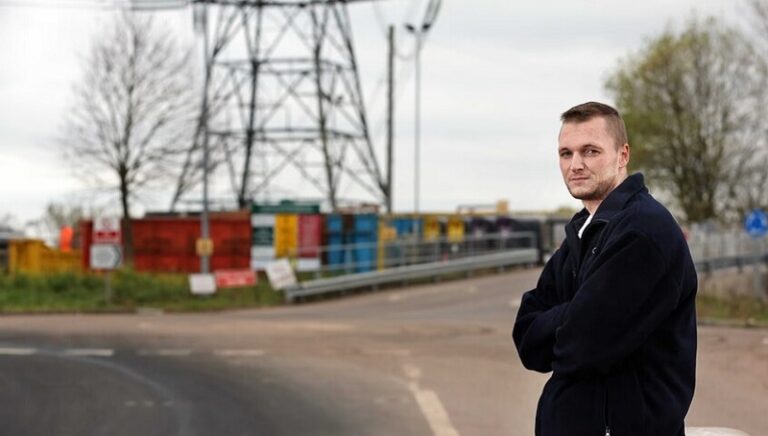 إشترى “مكب نفايات” للبحث عن ثروته!