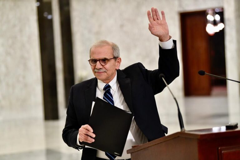 سلام: على الحكومة استكمال تنفيذ الطائف