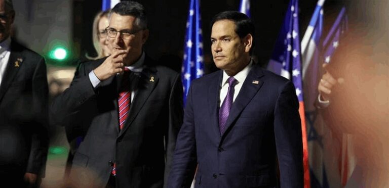 بدء سلسلة زيارات وزير خارجية أميركا لتطبيق “خطة ترامب”