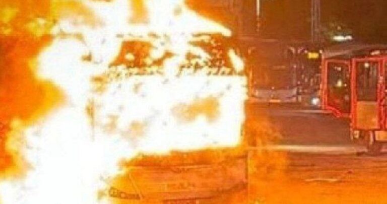 كاميرات ترصد المشتبه به بتفجير الحافلات في “تل أبيب” (فيديو)