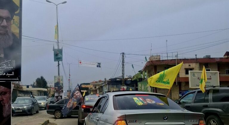 زحف كثيف من مناطق لبنان للمشاركة في التشييع (فيديو)