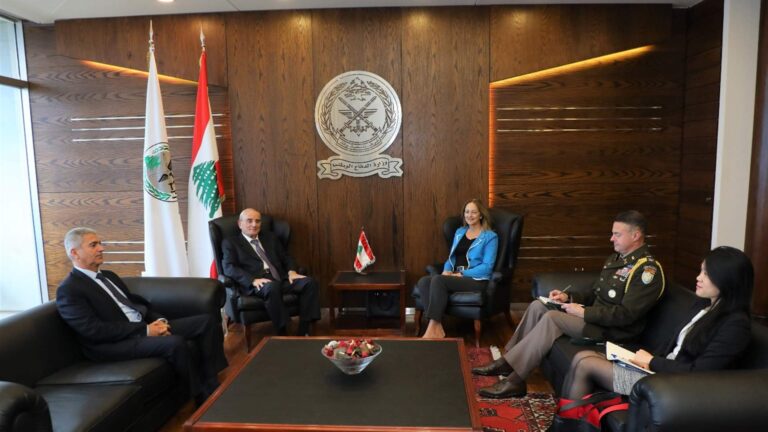 “الدفاع” توقع مذكرة تفاهم مع “اليونيفيل” بدعم فرنسي