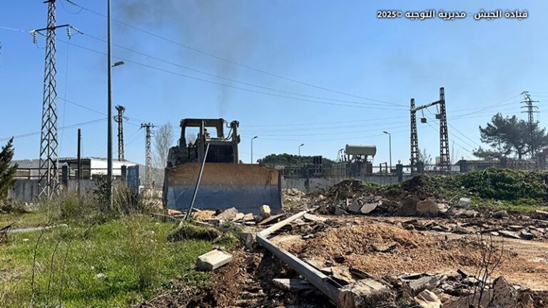 بالصور ـ الجيش يواصل إنتشاره في الطيبة