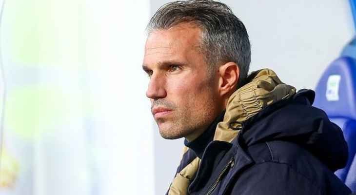 فان بيرسي مرشح لتدريب “فيينورد”