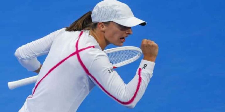 شفيونتيك تستهل مشوارها في بطولة قطر المفتوحة بفوز سهل على ساكاري