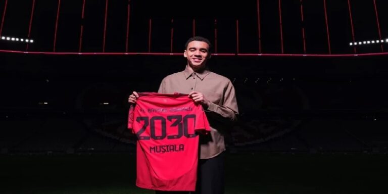 رسمياً.. بايرن ميونخ يمدد عقد موسيالا