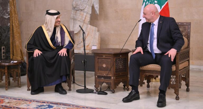 رئيس الوزراء القطري بعد لقاء عون: قطر ستكون حاضرة بملف إعادة إعمار لبنان