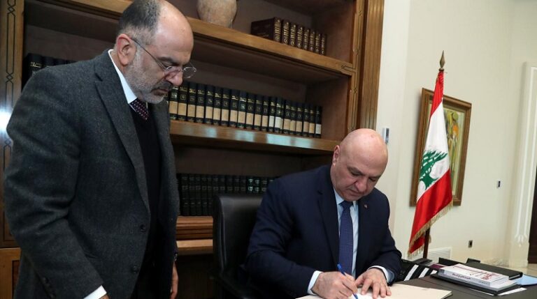 الرئيس عون وقع مراسيم قبول استقالة حكومة ميقاتي وتشكيل حكومة سلام