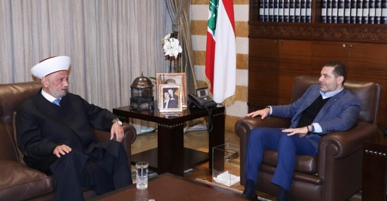 دريان عند الحريري (فيديو)