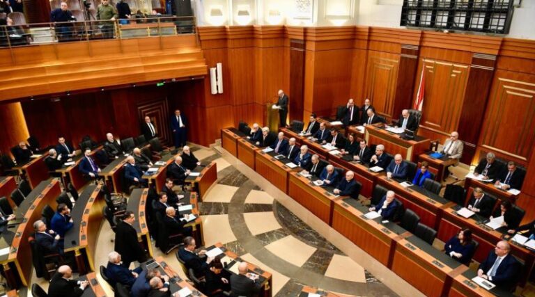 النواب يتذاكون لزيادة مخصصاتهم!