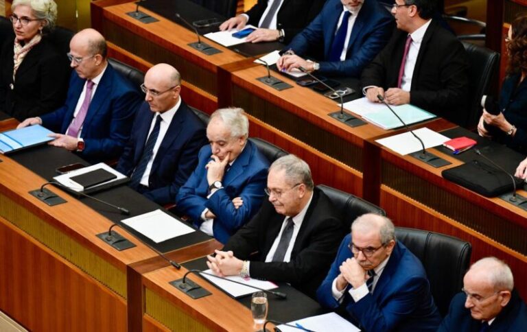 “لطشات” مجلس النواب! (فيديو)