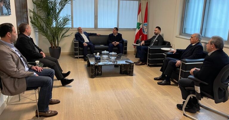 “حزب الله” عند جنبلاط