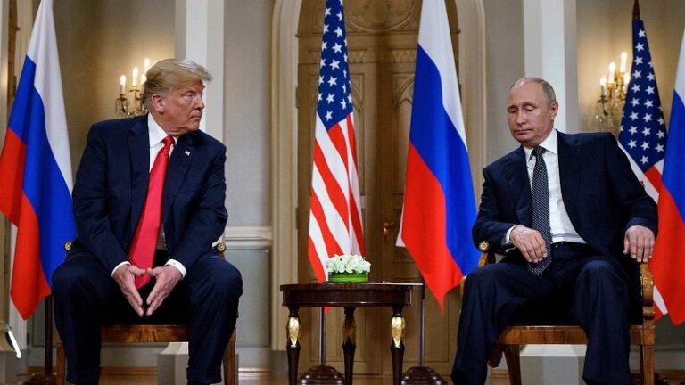 “واشنطن بوست”: بوتين طالب أوكرانيا بالتخلي عن دونيتسك في اتصال مع ترامب