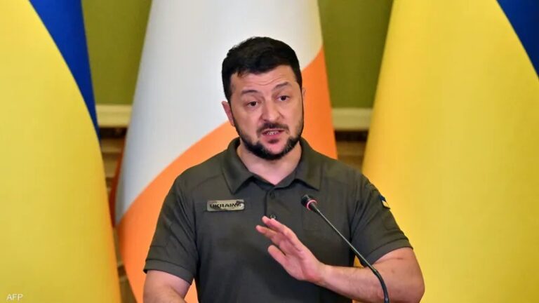زيلنسكي: سأناقش نقاطًا حساسة تتعلق بخطة السلام مع ترامب