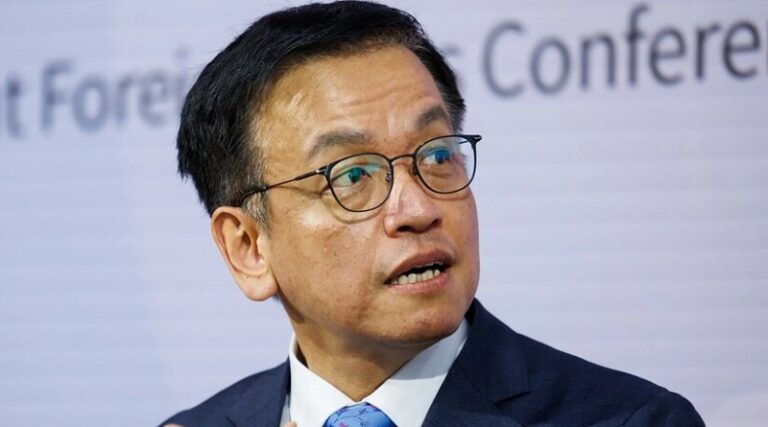 تحركات لعزل الرئيس المؤقت في كوريا الجنوبية