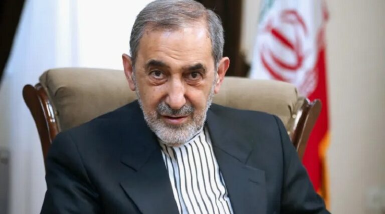 ولايتي: ترامب يدعي أنه رجل سلام مع أنه نكث العهود