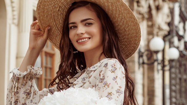 بالصور ـ فساتين ناعمة لربيع 2025!