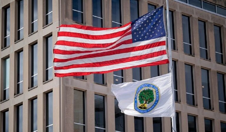 تسريح 50% من موظفي وزارة التعليم في أميركا