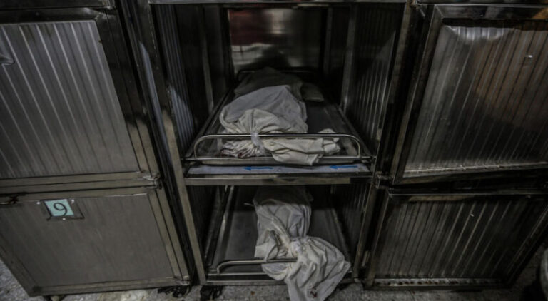 رجل يعود إلى الحياة في مشرحة!