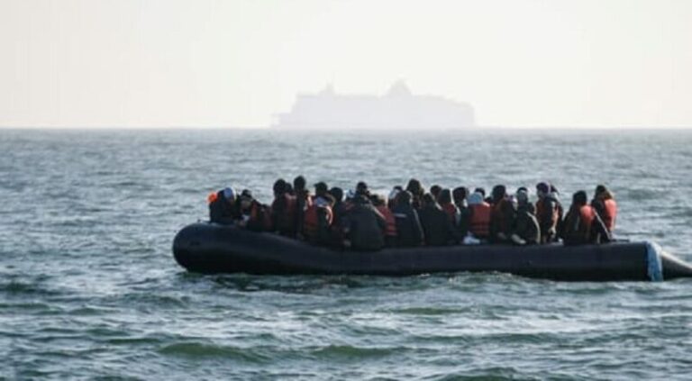 تفكيك شبكة تهريب نقلت 1700 مهاجر إلى أوروبا!