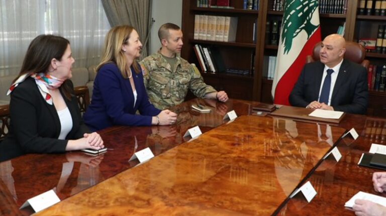 اجتماع بين عون ولجنة مراقبة “وقف النار” في بعبدا