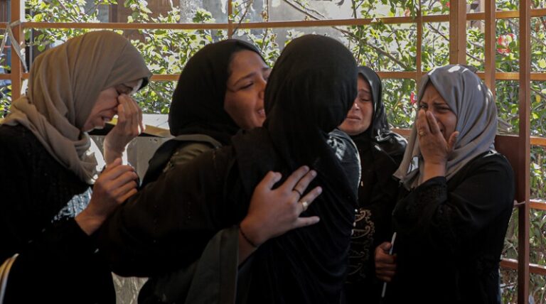 8 شهداء خلال يوم في غزة