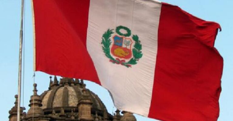 مقتل مغن رئيسي يشعل احتجاجات في بيرو.. والحكومة تفرض قيوداً جديدة