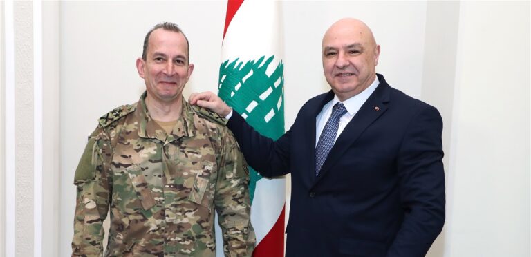 القادة الجدد أمام خيارين!