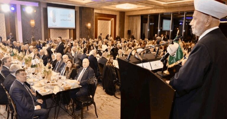 دريان لسلام: نحن معك