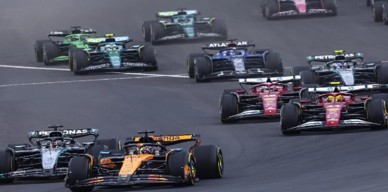 فورمولا1: بياستري يفوز بسباق الصين وإنجاز تاريخي للمكلارين