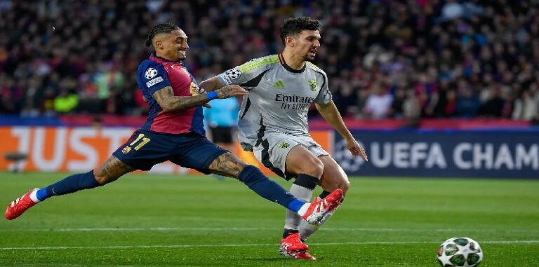 رافينيا يتألق ويعبر ببرشلونة لربع نهائي دوري أبطال أوروبا