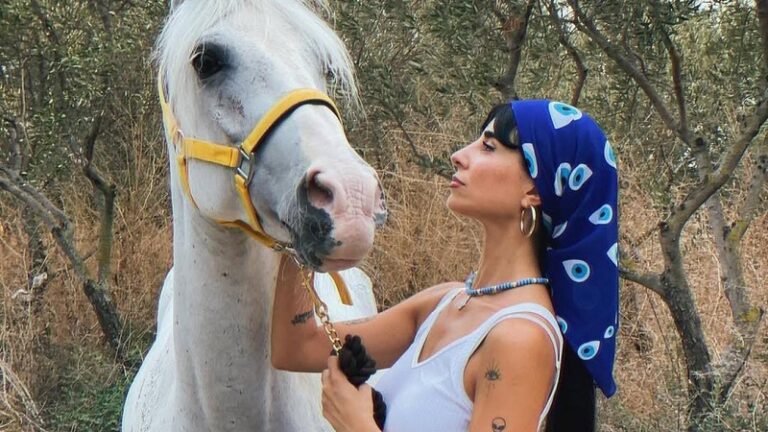 زينة مكي لنفسها: “كل سنة وأنا عم صير أقرب لزينة اللي بحبها”!