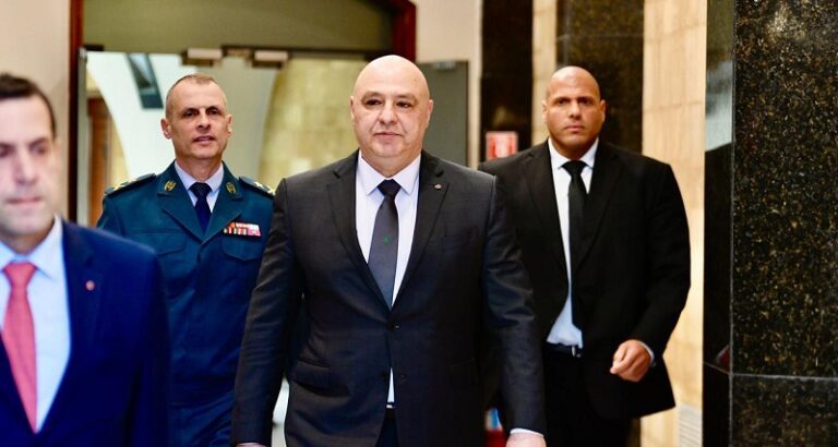 لبنان متمسك بمبدأ حصر السلاح