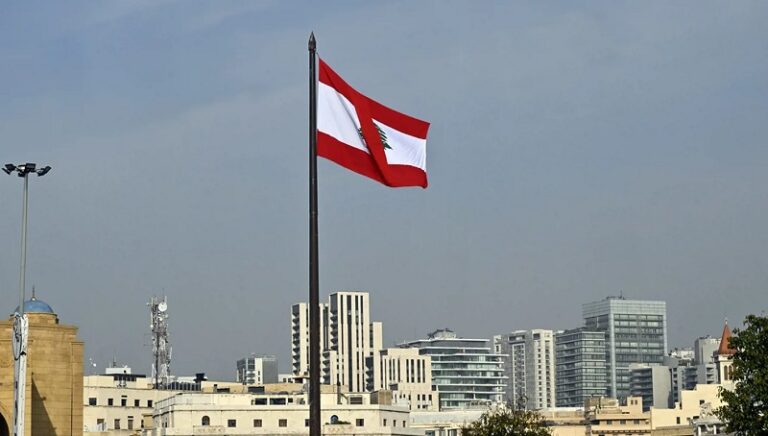 العلم “المشطوب”.. حملة تسويقية!