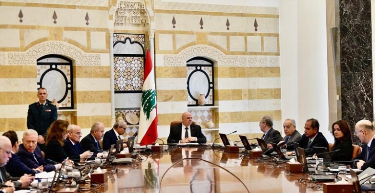 لا يموت الذئب ولا يفنى الغنم!