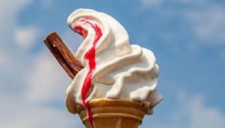 “آيس كريم” بطعم الثعبان! (صور)