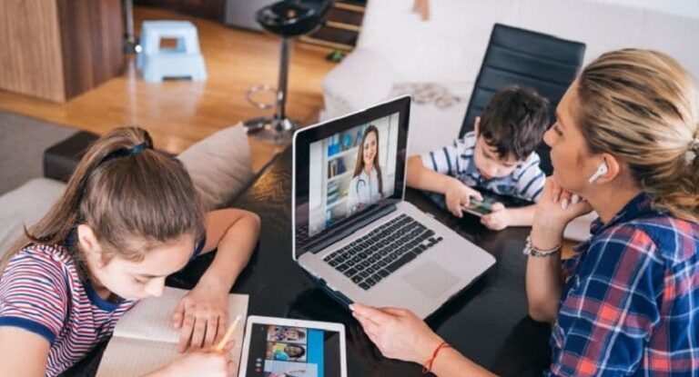 الأمومة الرقمية!