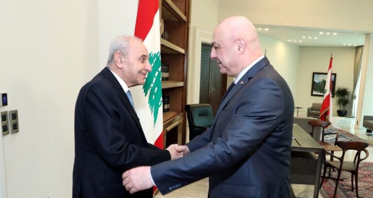 بري وعون درسا الوضع في الجنوب