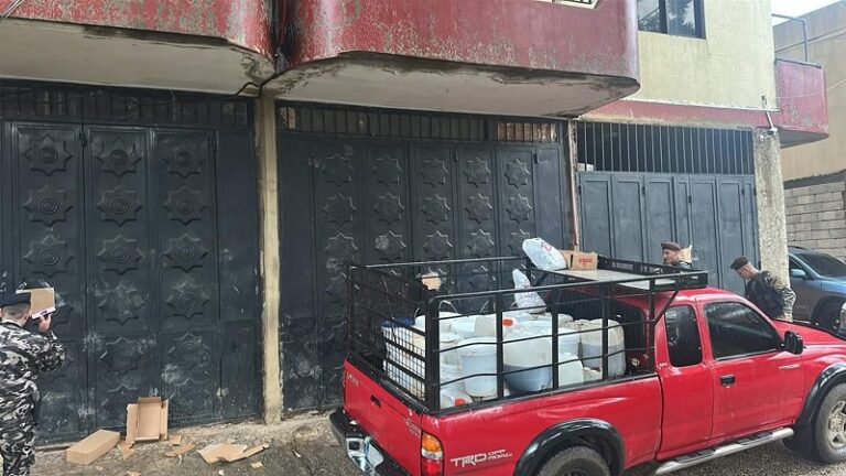 إقفال مستودع يغش بتعبئة العسل في الضنية