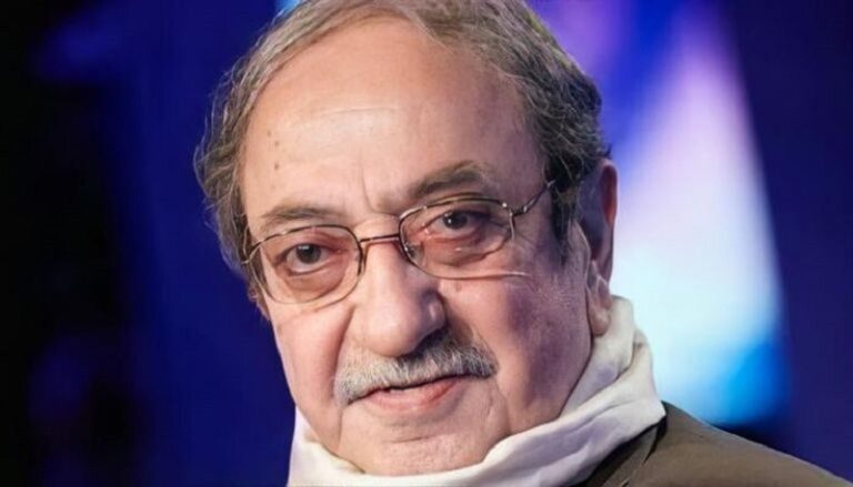 “كاسك يا وطن”.. دريد لحام وحيد في مطار دمشق! (فيديو)