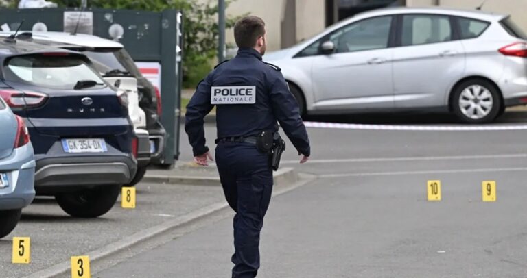 قتيل و3 جرحى بعملية طعن في فرنسا